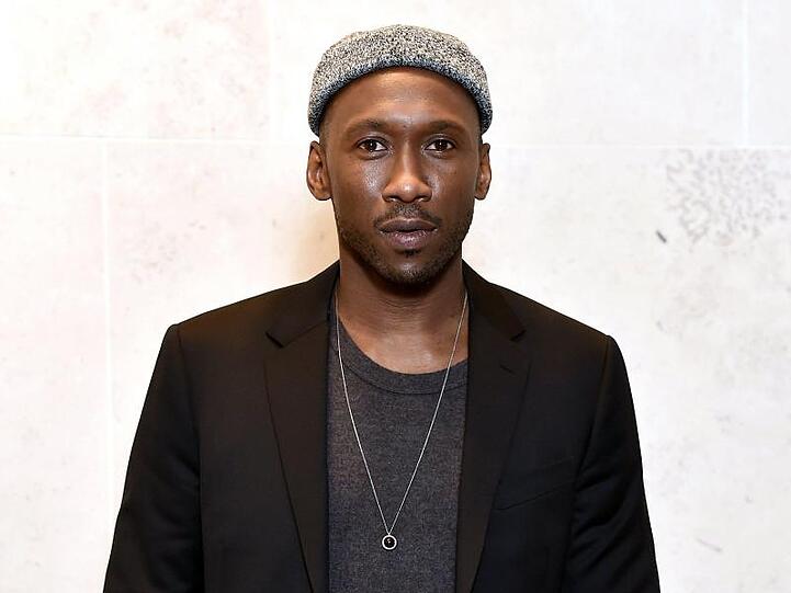 Er hat Geschichte geschrieben: Mahershala Ali ("Moonlight") hat als erster muslimischer Schauspieler einen Oscar gewonnen.