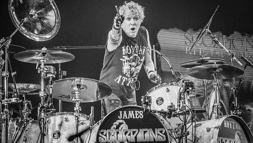 James Kottak war von 1996 bis 2016 Schlagzeuger der Scorpions.