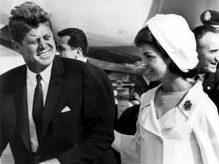 Das Präsidenten-Paar Kennedy 1962 nach einem Staatsbesuch in Mexiko