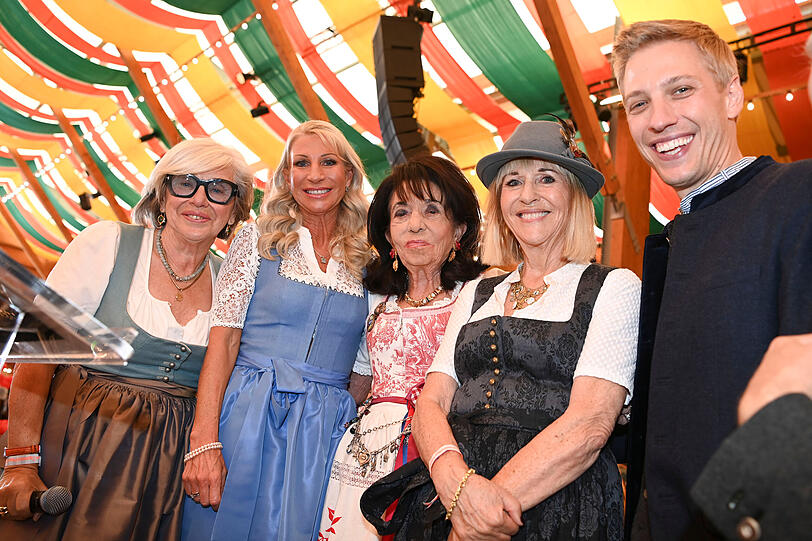 Steffi Czerny, Karin Baumüller-Söder, Regine Sixt, Patricia Riekel und Dominik Krause Steffi Czerny, Karin Baumüller-Söder, Regine Sixt, Patricia Riekel und Dominik Krause