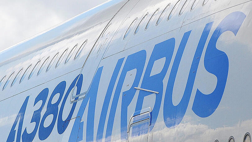 Der Riesenjet A380 soll 2015 erstmals die Gewinnschwelle erreichen. Ein Verkaufsschlager ist er aber nicht. Der Riesenjet A380 soll 2015 erstmals die Gewinnschwelle erreichen. Ein Verkaufsschlager ist er aber nicht.