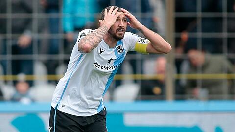 Ärgerlich: Sascha Mölders hadert nach dem Magdeburg-Spiel mit vergebenen Möglichkeiten.