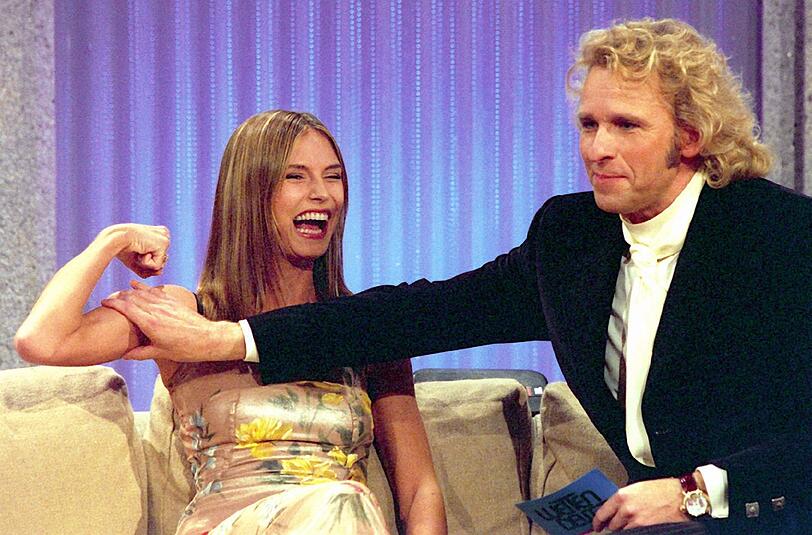 Heidi Klum 1999 zu Gast bei "Wetten dass..?". Mit einem Modelwettbwerb in Thomas Gottschalks Late-Night-Show fing alles an.