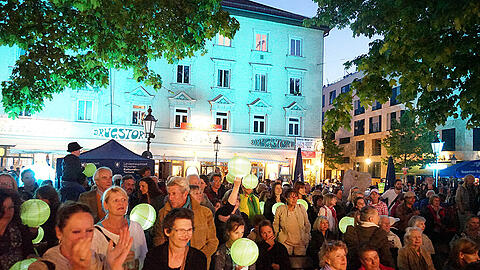 Schwabing leuchtet: Die Bilder vom Einweihungsfest am Wedekindplatz zum Durchklicken.