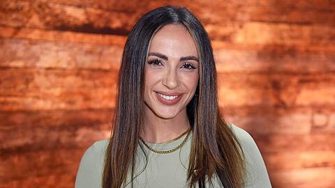 Jennifer Saro hat vor gut zwei Jahren den Fu&szlig;baller Alexander Meyer kennengelernt.