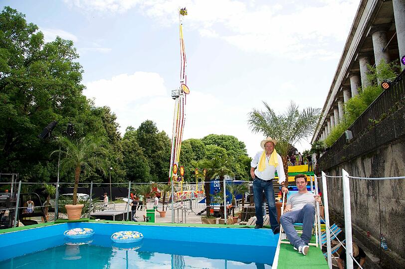 Das P1 bekommt einen Pool fürs Sommerfest 2012 - Die AZ hat vorab vorbeigeschaut