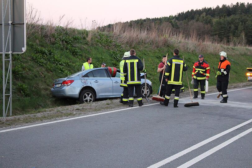 Bei dem Horror-Crash auf der B20 kam ein Mann ums Leben.