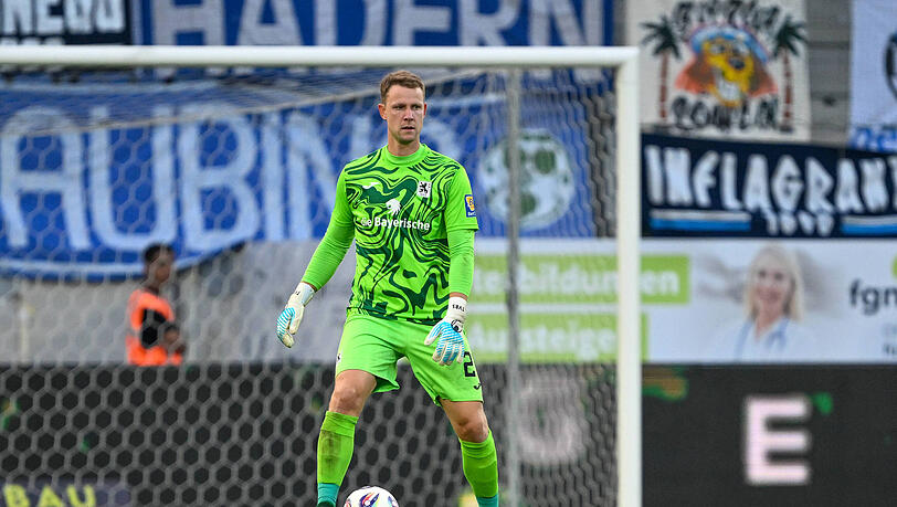 Bewahrte den TSV 1860 gerade in der ersten Hälfte vor einem höheren Rückstand: Keeper Thomas Dähne.