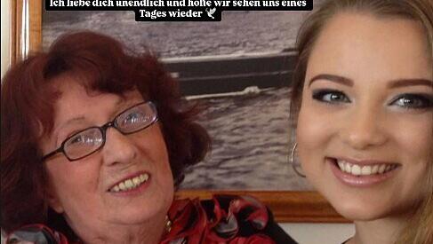 Via Instagram teilt Joelina Drews einen r&uuml;hrenden Text und ein gemeinsames Foto mit ihrer Gro&szlig;mutter. Die Mutter von Ramona Drews ist 2023 verstorben.