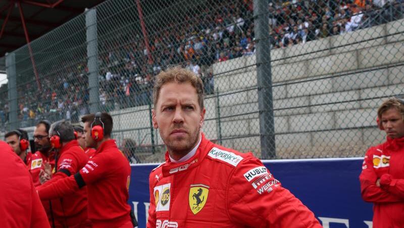 Droht eine Rennsperre: Ferrari-Pilot Sebastian Vettel. Droht eine Rennsperre: Ferrari-Pilot Sebastian Vettel.