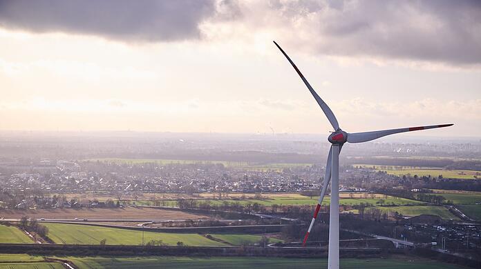Der Ausbau von Windkraftanlagen soll deutlich schneller werden.