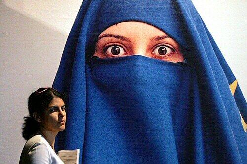 Verschleiert vieles: Burka