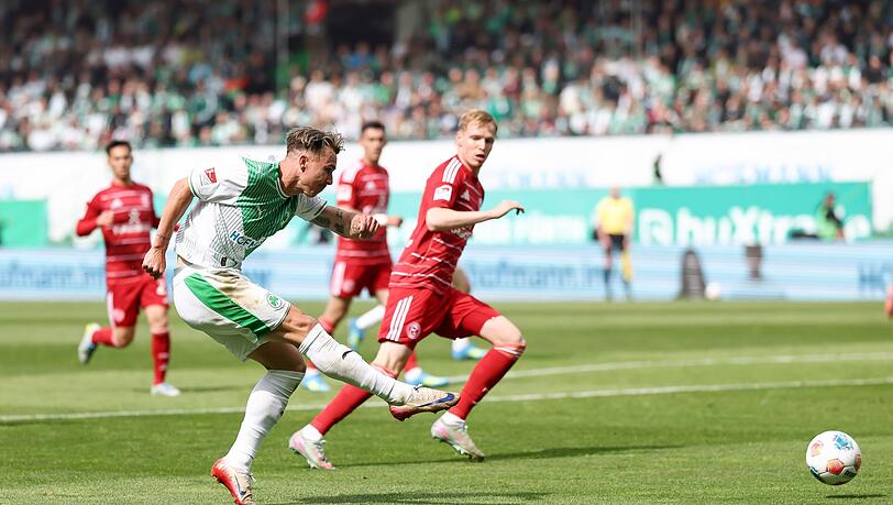 Fürths Felix Klaus soll nach seiner Gala gegen Düsseldorf auch in der Relegation für Jubel sorgen. (Archivbild) Fürths Felix Klaus soll nach seiner Gala gegen Düsseldorf auch in der Relegation für Jubel sorgen. (Archivbild)