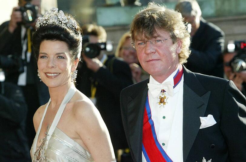 Heimat Hannover: Pinkel- und Prügel-Prinz Ernst August von Hannover mit seine Frau,Caroline von Monaco.  Aus dem Hause Hannover stammen sechs britische Könige. Seinen Vorfahren gehörte sogar Bayern.