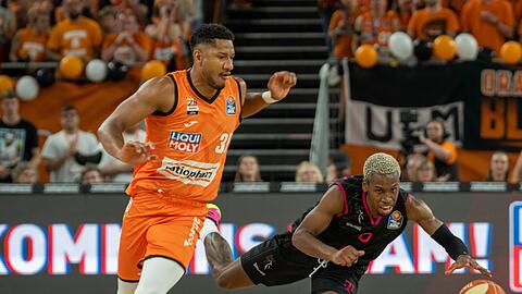 Rathiopharm Ulm schlägt die Telekom Baskets Bonn deutlich und führt nun mit 2:1 in der Finalserie.