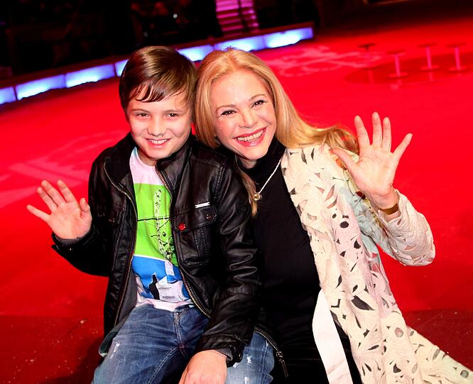Julia Kent mit Sohn