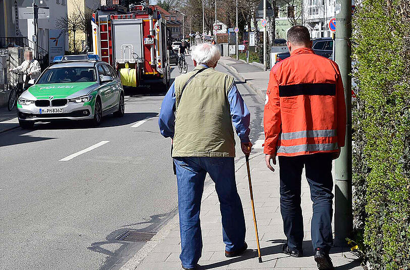 In Solln hat sich am Montag ein spektakulärer Unfall ereignet. Die Bilder.