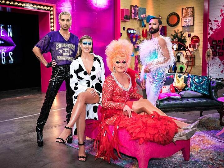 Olivia Jones (vorne) unterstützt Bill Kaulitz (hintere Reihe, l-r), Heidi Klum und Conchita Wurst in der Jury von "Queen of Drags".