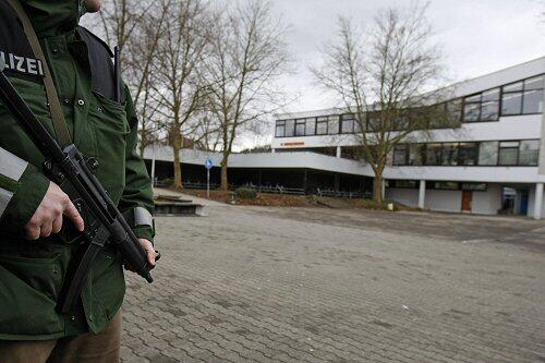 Nach dem Amoklauf in Winnenden wurden bereits zwei junge Männer wegen ähnlicher Drohungen festgenommen.