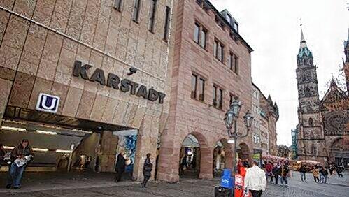 Das Karstadt-Haus an der Lorenzkirche ist gehört zu den umsatzstärksten Warenhäusern des Konzerns in ganz Deutschland. Das Karstadt-Haus an der Lorenzkirche ist gehört zu den umsatzstärksten Warenhäusern des Konzerns in ganz Deutschland.