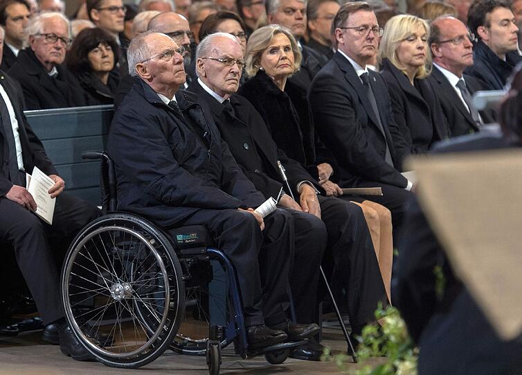 Bundesfinanzminister Wolfgang Schäuble neben Altbundespräsident Roman Herzog, dessen Frau Alexandra Freifrau von Berlichingen, Thüringens Ministerpräsident Bodo Ramelow (Die Linke)und Bayerns Staatsministerin Beate Merk (CSU)