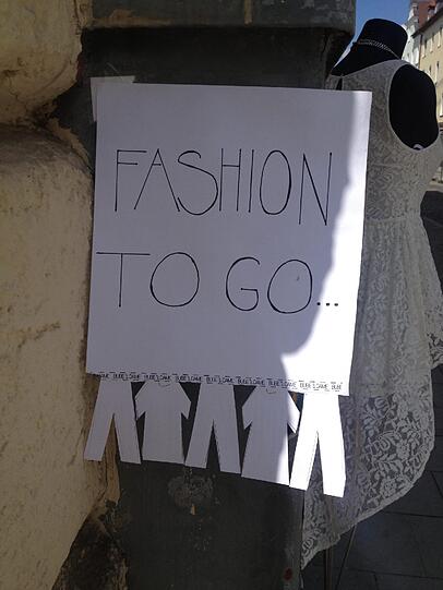 So schauen die "to go"-Plakate aus.