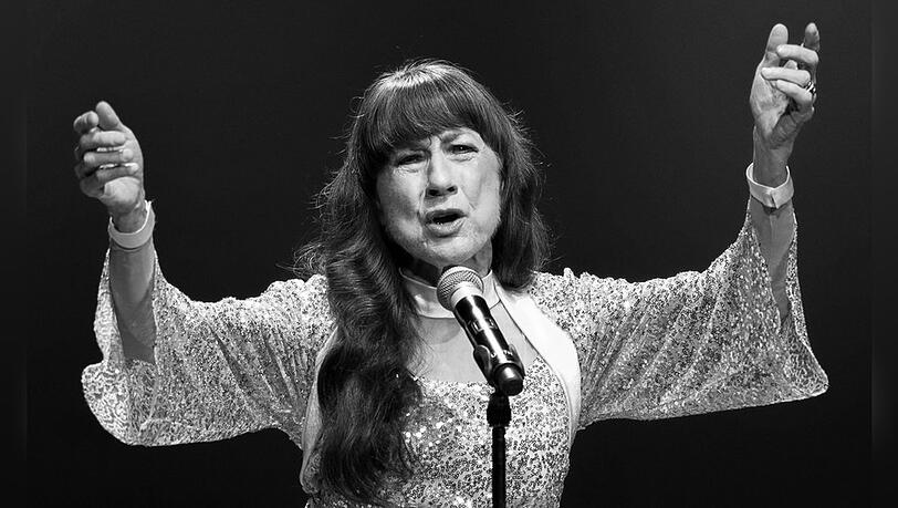 Judith Durham (1943-2022) bei einem Auftritt 2014.
