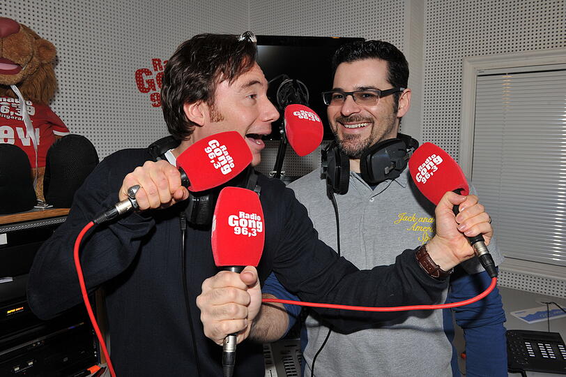 Michael "Bully" Herbig und Rick Kavanian bei ihrer Jubiläums-Show bei Gong 96.3 im März 2010.