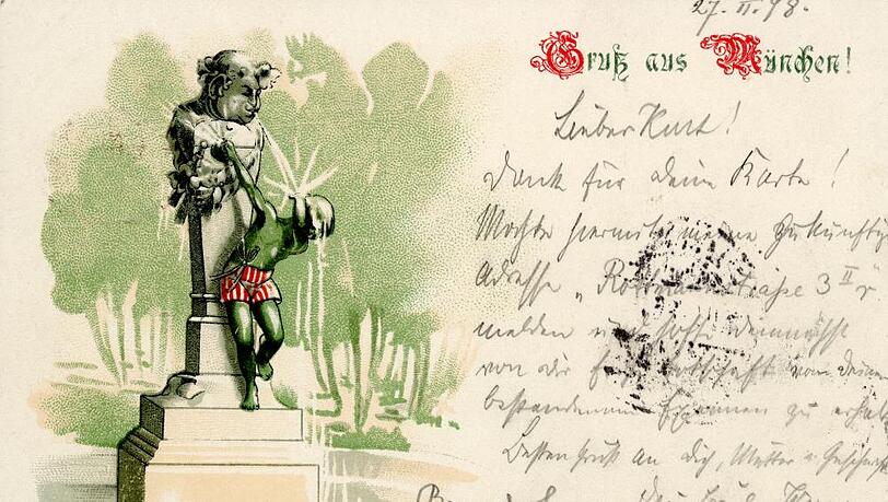 Auf dieser Postkarte aus dem Jahr 1898 trägt das Brunnenbuberl Badehose – es sind ja auch Urlaubsgrüße. Auf dieser Postkarte aus dem Jahr 1898 trägt das Brunnenbuberl Badehose – es sind ja auch Urlaubsgrüße.