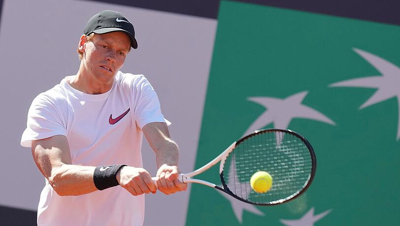 Tennisstar Jannik Sinner ist von Papst Leo XIV. empfangen worden.