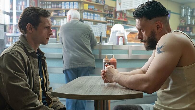 Richard Gadd und Jamie Bell spielen in "Half Man" zwei "Br&uuml;der".