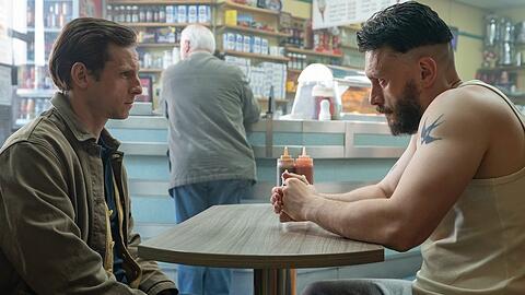 Richard Gadd und Jamie Bell spielen in "Half Man" zwei "Br&uuml;der".