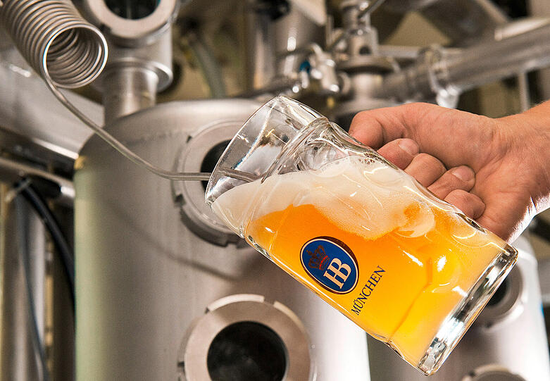 Hofbräu Die Brauerei Staatliches Hofbräuhaus ist ein Wirtschaftsunternehmen des Freistaats Bayern.