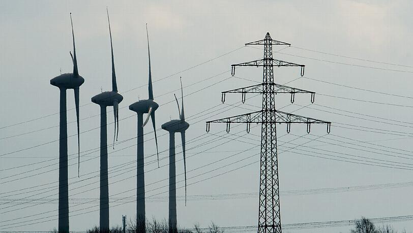 Die Strompreise für Privatverbraucher sind in Deutschland auf europäischem Rekord-Niveau. Die Strompreise für Privatverbraucher sind in Deutschland auf europäischem Rekord-Niveau.