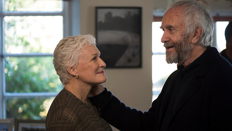 Joan (Glenn Close) und Joe Castleman (Jonathan Pryce) sind ein eingespieltes Team. Joan (Glenn Close) und Joe Castleman (Jonathan Pryce) sind ein eingespieltes Team.