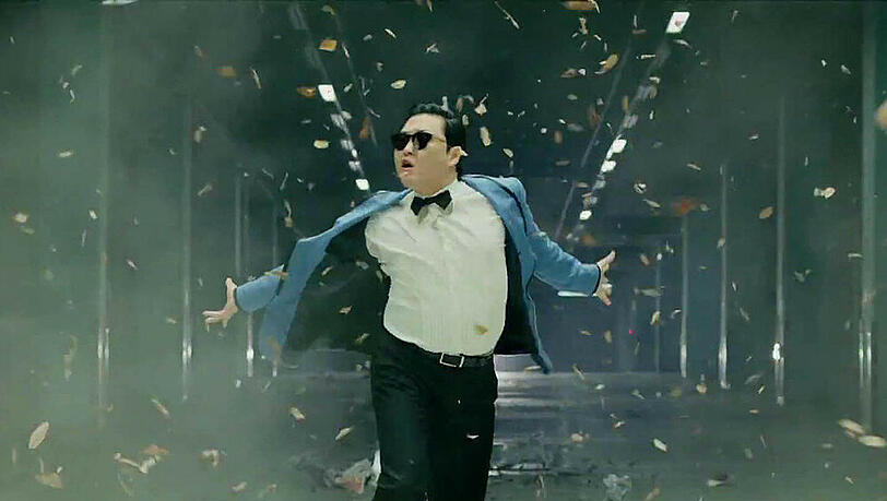 Video-Schallmauer durchbrochen: Psy in seinem Rekord-Clip zu "Gangnam Style" Video-Schallmauer durchbrochen: Psy in seinem Rekord-Clip zu "Gangnam Style"