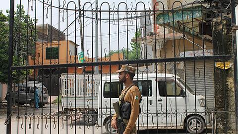Erst werden die Afghaninnen und Afghanen in Abschiebezentren gebracht, dann geht es zurück in die alte Heimat. (Archivfoto)