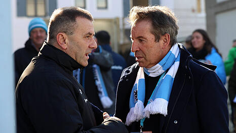 Fokus auf die Jugend: 1860-Boss Manfred Paula (l.) und L&ouml;wen-Pr&auml;sident Gernot Mang.