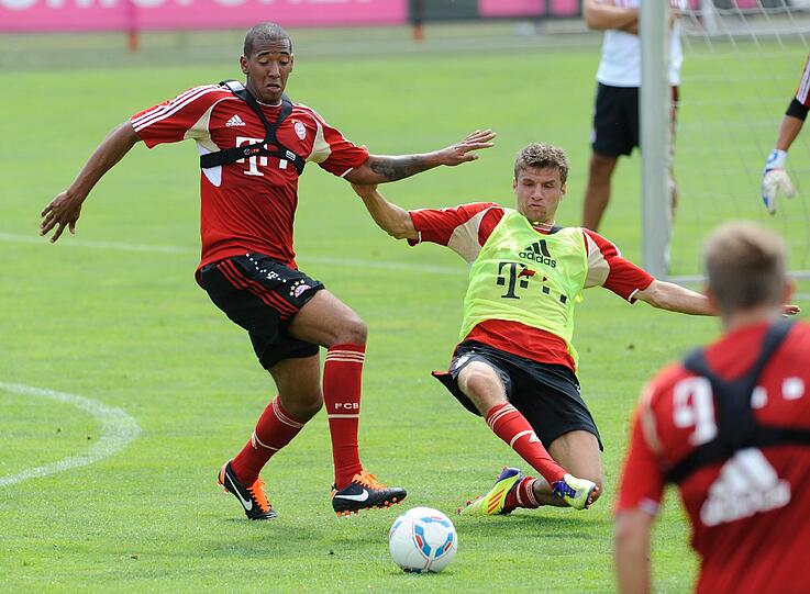 Jerome Boateng geht schon ganz ordentlich zur Sache.
