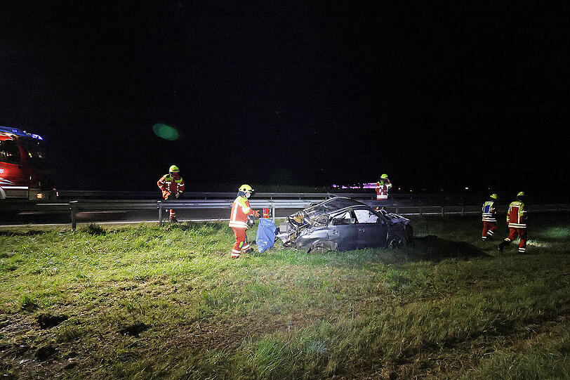 Der Suzuki erlitt bei dem Unfall einen Totalschaden.