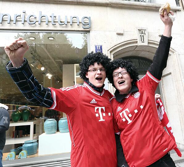 Geschichten, Fans und Skurilitäten: Stimmungsvolle Fotos aus München zum großen Finale in Wembley