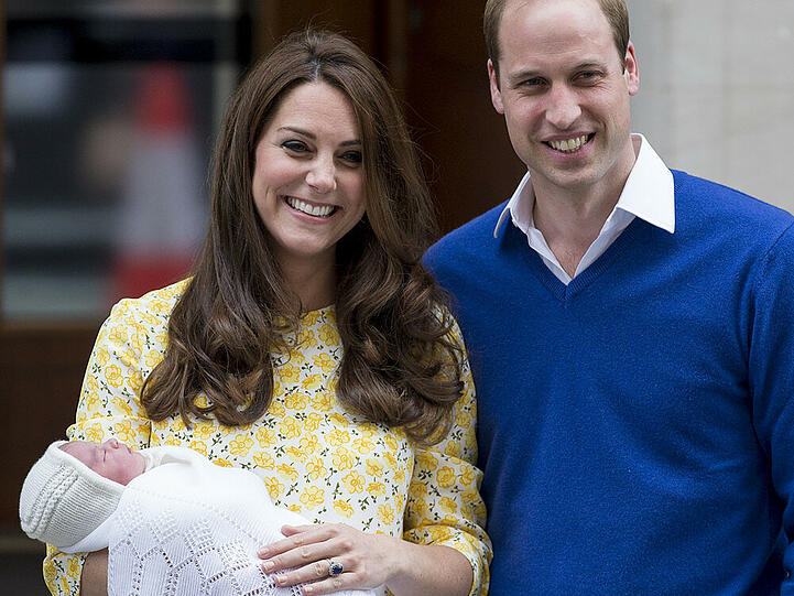 Royal Baby II: Prinzessin Charlotte erholt sich noch von der Geburt; dafür sind die Eltern, Herzogin Kate und Prinz William, wach