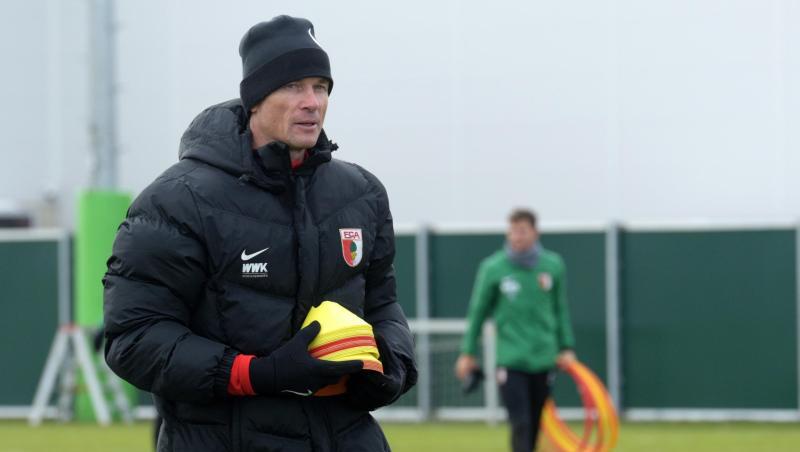 Jens Lehmann wird gegen den FSV Mainz sein Debüt als Co-Trainer beim FC Augsburg geben. Jens Lehmann wird gegen den FSV Mainz sein Debüt als Co-Trainer beim FC Augsburg geben.