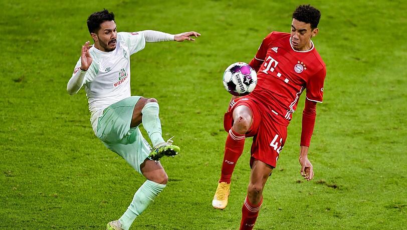 55 Ballkontakte gegen Werder: Jamal Musiala (re.).