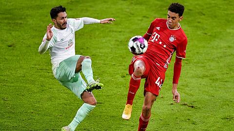 55 Ballkontakte gegen Werder: Jamal Musiala (re.).