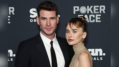 Liam Hemsworth und Gabriella Brooks bei der Premiere von "Poker Face" in Sydney.