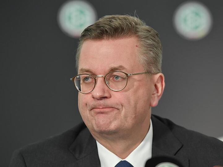 Wer wird Nachfolger vom zurückgetretenen DFB-Präsidenten Reinhard Grindel?