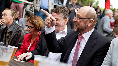 Martin Schulz gibt sich kampfbewusst und siegessicher.