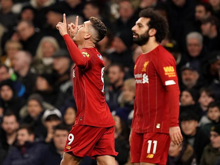 Liverpools Roberto Firmino (l) konnte seine gute Form erneut bestätigen.