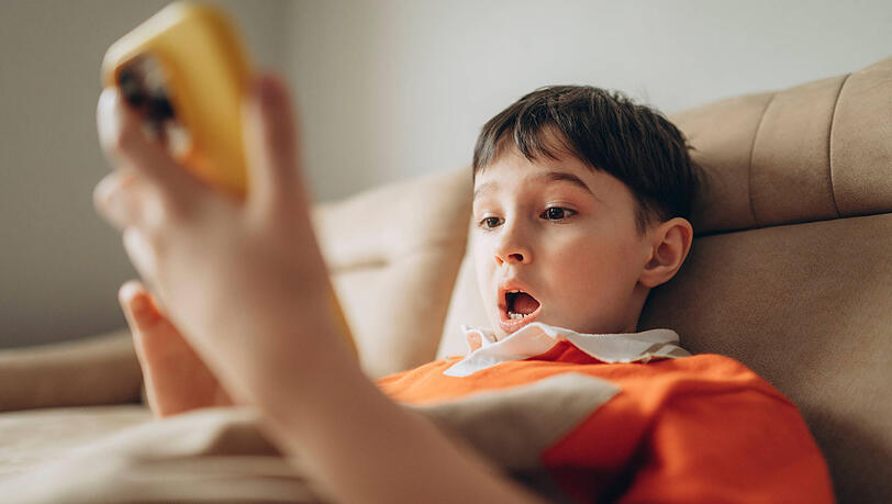 Gefahren f&uuml;r Kinder durch extreme Inhalte im Netz &ndash; davor warnt Felix Neureuther.